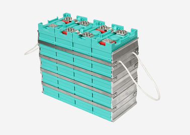 Goede prijs Aangepaste UPS-Navulbare de Batterij Hoge Efficiënte Last van de Lithiumbatterij 100Ah 12V UPS online